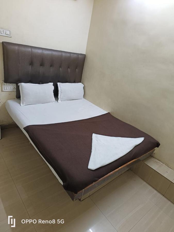 Hotel Janata Residency Mumbai Bagian luar foto